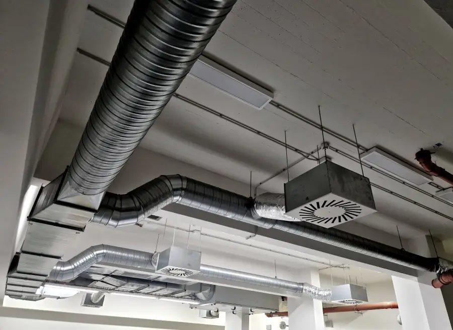 The ducting, ventilation and air distribution system
